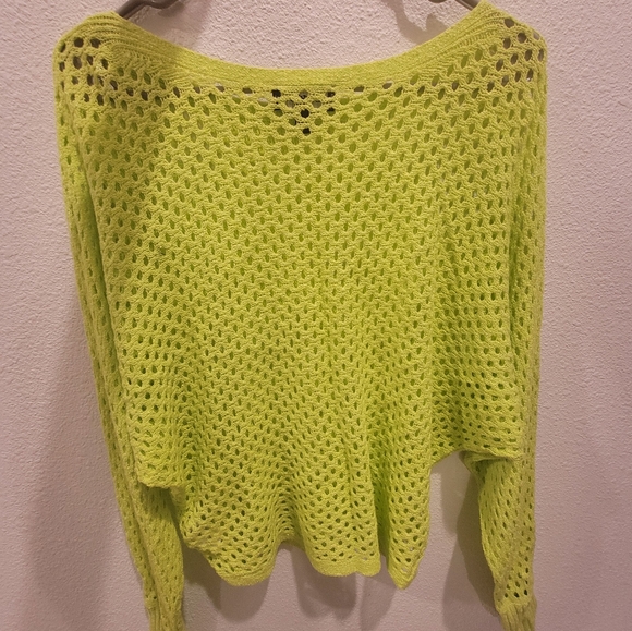 Express Bright Green Crop Sweater - Picture 3 of 4